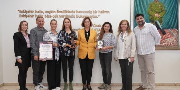 Eskişehir Şehir Tiyatroları Avrupa’nın en değerli festivalinden ödülle döndü