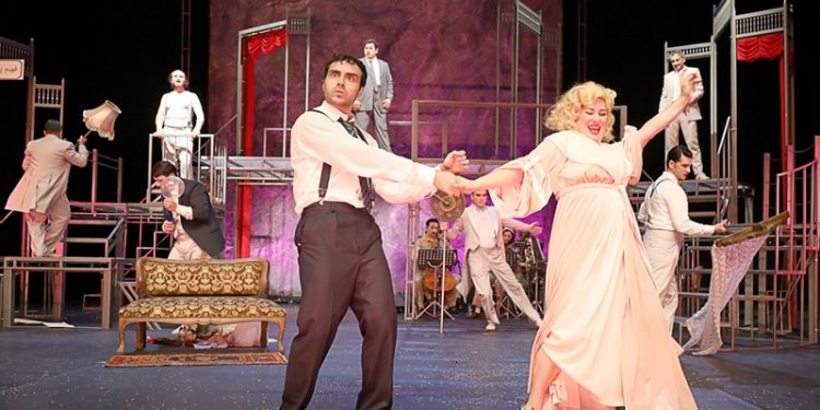 İstanbul Şehir Tiyatroları, Ekim ayında 28 oyunu seyirciyle buluşturuyor