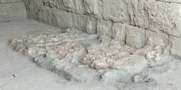 Şişecam, 90. Yılında Perge Antik Kenti’nde Camın 2 Bin Yıllık Tarihine Işık tutuyor