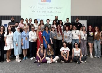 Aydın Doğan Vakfı ve AB işbirliğiyle  “Eğitici Eğitimi” Programı başarıyla tamamlandı