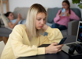 Dr. Sema Bayçın: Sosyal medya bağımlılığı, ruhsal ve bedensel sağlığa etkileri