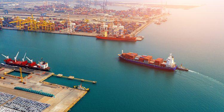 Ege İhracatçı Birlikleri: “Büyümeye katkı için çift haneli ihracat artışı şart”