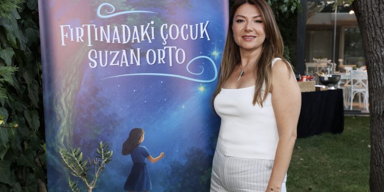 Suzan Orto’nun Fırtınası İstanbul’da esti