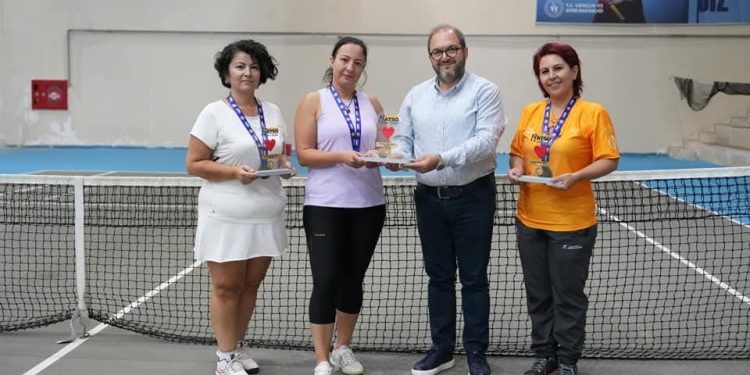 Aile Temalı 19. ATSO spor oyunları kadın kort tenisi sonuçlandı
