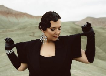 Tuğçe Kandemir’dem kalplere dokunan yeni şarkı!