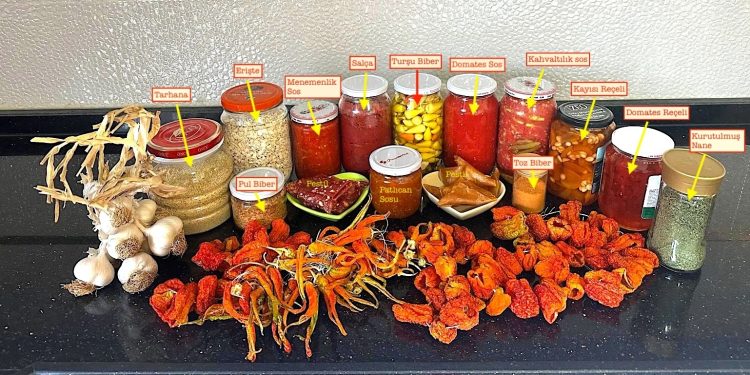 Yazdan kışa odun ateşinde menemen sosu/ Fulya Omaç