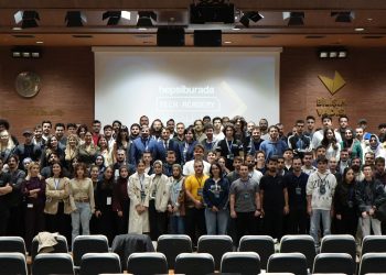 Hepsiburada ve 42 Türkiye İş Birliğiyle Geleceğin Teknoloji Liderlerini Yetiştiren “Hepsiburada Tech Academy” İkinci Dönem Mezunlarını verdi