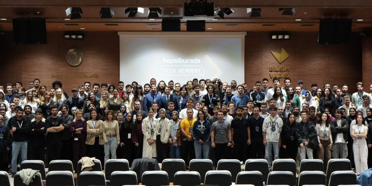 Hepsiburada ve 42 Türkiye İş Birliğiyle Geleceğin Teknoloji Liderlerini Yetiştiren “Hepsiburada Tech Academy” İkinci Dönem Mezunlarını verdi