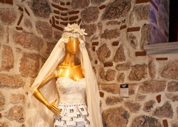 Sanatta Hayat Var: İVA Sanat’ın ikinci karma sergisi kapılarını açtı