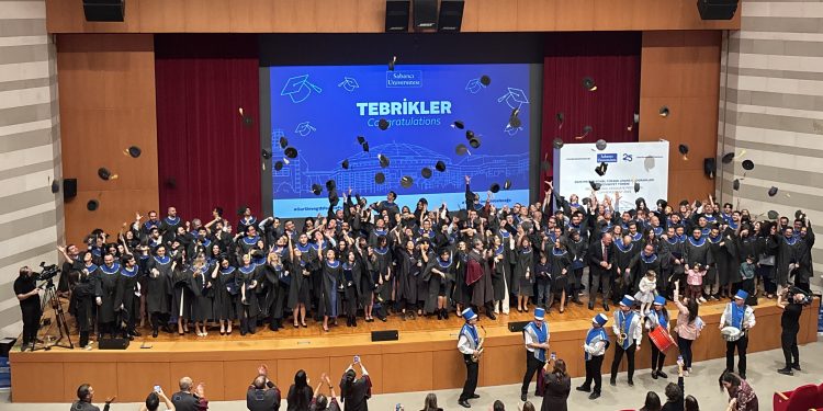 Sabancı Üniversitesi Profesyonel Yüksek Lisans Programları 2025 Mezun verdi