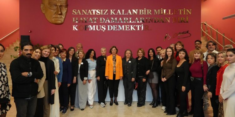 Eskişehir’de “Kökler ve Kanatlar” sergisi kapılarını açtı