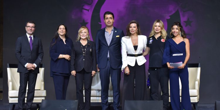 lham veren kadınlar, 2. Türkiye Kadın Zirvesi’nde buluştu