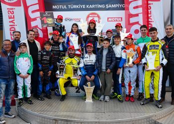 Uşak’ta zirve mücadelesi parmak ısırttı