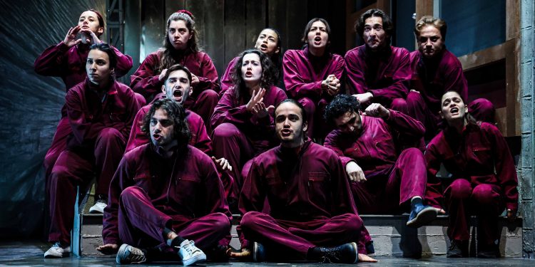 Tiyatronun kalbi Antalya’da atacak