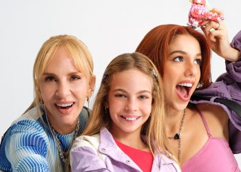 Sertab Erener ve Selin Geçit’ten “Bu, Kızların Eseri”ine güçlü bir dans daveti