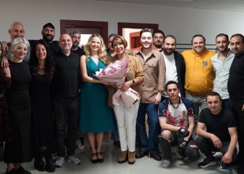 Sırların ortaya çıktığı, gerilim dolu bir gecenin hikayesi “Öksüzler” Seyircisiyle buluştu