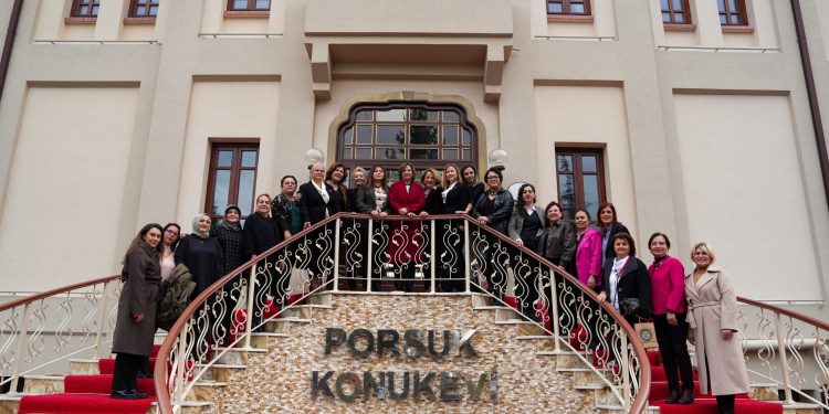 Eskişehir’de “Yerel Yönetimlerde Kadın Liderliği Güçlendirme”