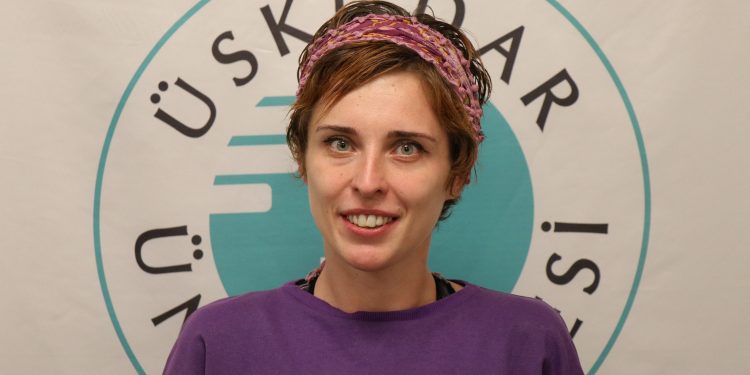 Dr. Öğr. Üyesi Elif Kurtuluş Anarat: Yapay zeka şu an için psikologların yerini alabilecek bir noktada değil