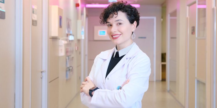 Psikolog Emine Akın Aytop: Provokasyonla obsesyon ve bağımlılık kontrol altına alınabiliyor!