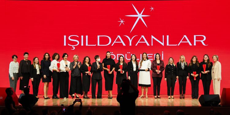 Işıldayanlar 2025 Eşitlik, dayanışma ve dönüşüm ışığında gerçekleşti