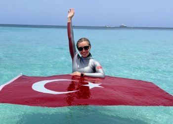 Milli Sporcu Şahika Ercümen’den Yeni Dünya Rekoru Denemesi: “Gazze nefes alsın, karanlıklar aydınlığa çıksın.”