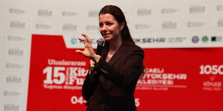 Şermin Yaşar: Türkçe’nin en orijinal hali köylerde