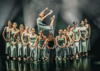 “KADIN” Dans Performansı Son Kez Sahnede: Şiddete Karşı Sanatın Gücü