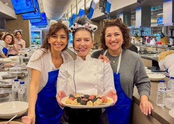 Aydan Üstkanat’tan Patili dostlar için dayanışma etkinliği: “Kafkas Mantısı Atölyesi”