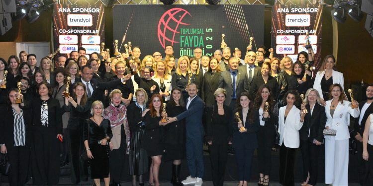 Toplumsal fayda ödülleri üçüncü kez sahiplerini buldu