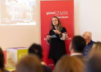 İzmir’in dünü bugünü yarını konuşuldu