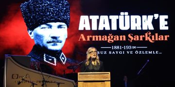 Atatürk’e armağan şarkılar konser geliri İstanbul vakfı’na