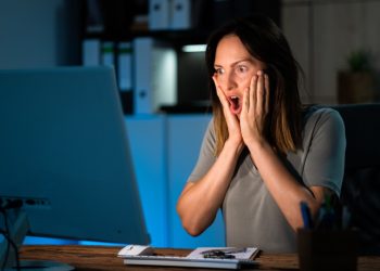 WhatsApp ekranınızı tanımadığınız insanlarla paylaşmayın