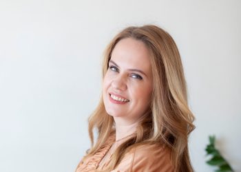 Doç. Dr. Başak Boğday Saygılı: Triko, modanın zamansız kahramanı olmaya devam ediyor