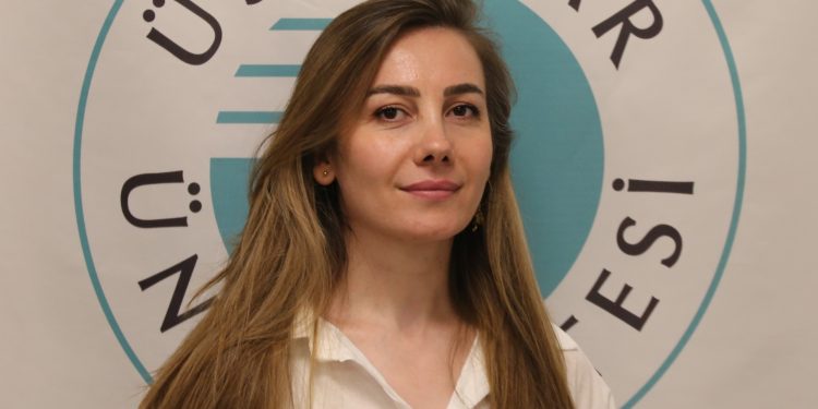 Öğretim Görevlisi Birgül Erbaş: Kozmetik ürün “Cildi Beyazlatıyor” gibi mucize iddialara dikkat!