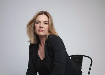 Birsen Tezer World Akustik sahnesinde müzikseverlerle buluşuyor