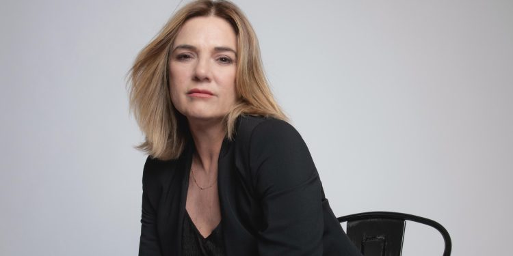 Birsen Tezer World Akustik sahnesinde müzikseverlerle buluşuyor