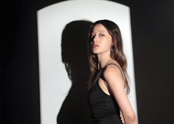 Elif Onay’dan yeni şarkı: İnatla