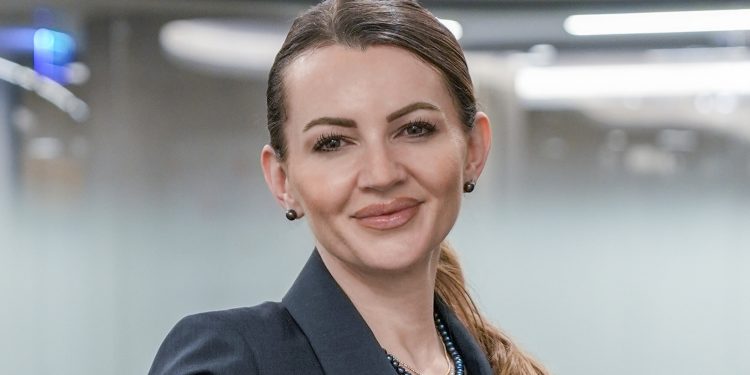 Dünyagöz Hastaneler Grubu’nda Pazarlama ve Kurumsal İletişim Direktörlüğü Görevine Ezgi Yılmazer atandı