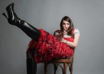 Maya Perest’ten tempolu ve sözünü esirgemeyen şarkı: Arkadaşlarım