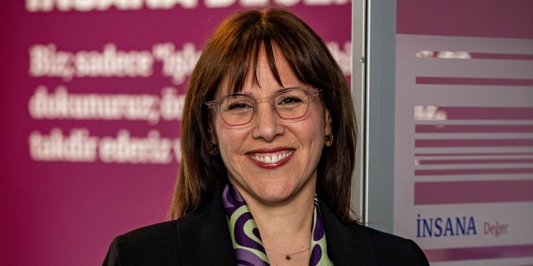 QNB Sigorta, YenidenBiz Derneği ile Kadınların iş hayatına dönüşünü destekliyor