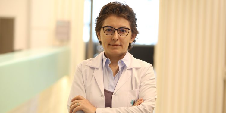Psikiyatri Dr. Öğretim Üyesi Semra Baripoğlu: Psikiyatrik ilaçlar uzman kontrolüyle daha güvenli!