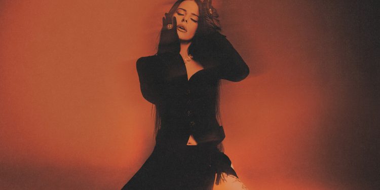 Simge’den Türk Popuna Altın Çağ: “Yılın Albümü” çıktı, müzik dünyası ayağa kalktı!