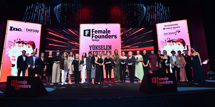 Türkiye’nin Yükselen Kadınları Sahnedeydi: Female Founders ödülleri