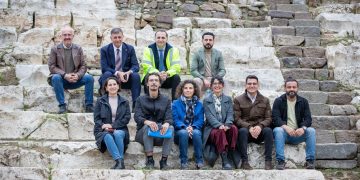 Smyrna Tiyatrosu gün yüzüne çıkıyor