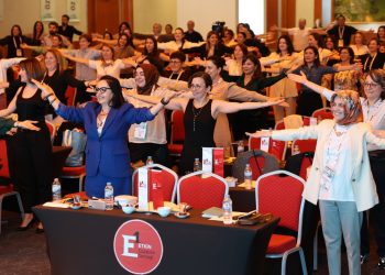 “Eczacılar Öz Bakımın Güçlü Bir Paydaşıdır.”