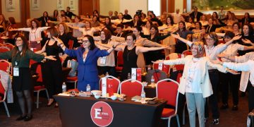 “Eczacılar Öz Bakımın Güçlü Bir Paydaşıdır.”