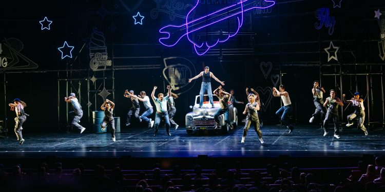Dünyaca Ünlü “Grease Müzikali” Zorlu PSM’de!