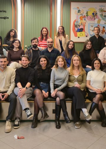 Community Store Starbucks ortak alan birinci yılını gençlerle birlikte kutladı