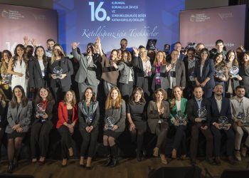 16. Kurumsal Soruml uluk Zirvesi’nde dönüşümün yol haritası çizildiTKSD, 20. yılında sürdürülebilirlik liderlerini “Güven” temasıyla buluşturdu