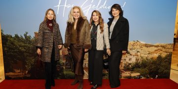 “Köklerden Gelen Güzellik”, cemiyetin ünlü isimlerini bir araya getirdi